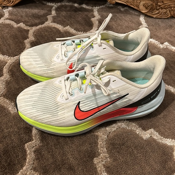 Nike Winflo sneaker Women’s size 8 - Picture 2 of 6